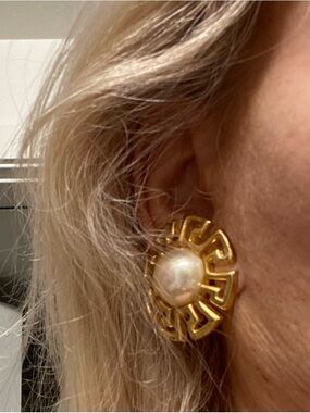 Gold-Tone Pearl Clip Earrings - Classic Women's Jewelry